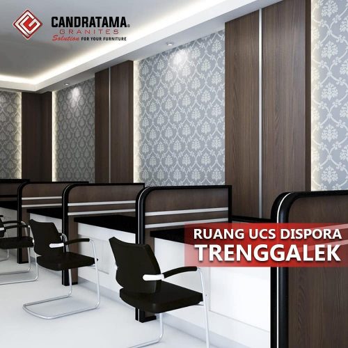 partisi ruangan untuk kantor Ruang UCS Diaspora Trenggalek